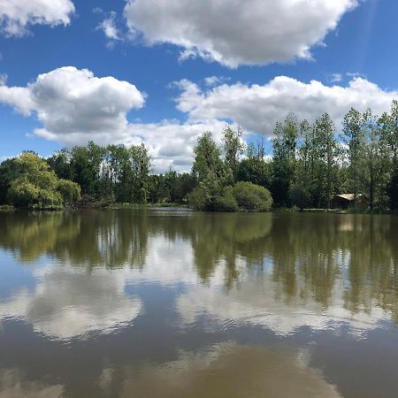Tente Lodge Jacuzzi Privatif En Pleine Nature Thiel-sur-Acolin エクステリア 写真